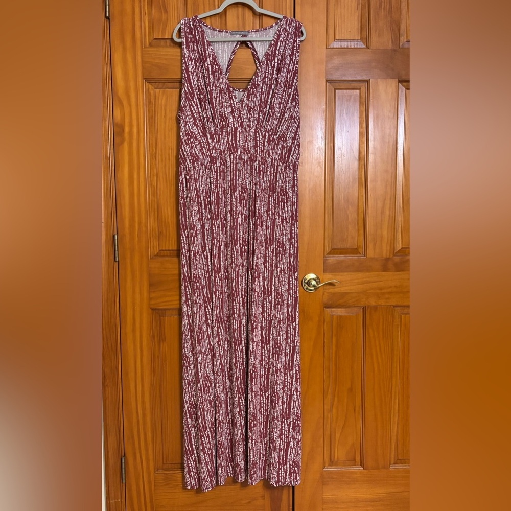 Women’s Sz XL Loveappella Burgundy/Maroon color Maxi Dress